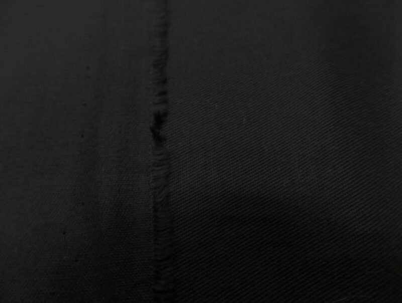 gabardine coton noire epaisse4 gabardine coton noire épaisse