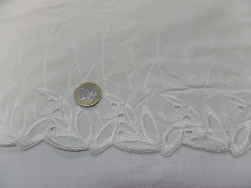 galon de jersey polyester brode blanc casse en 30 cm7 Galon de jersey polyester brodé blanc cassé