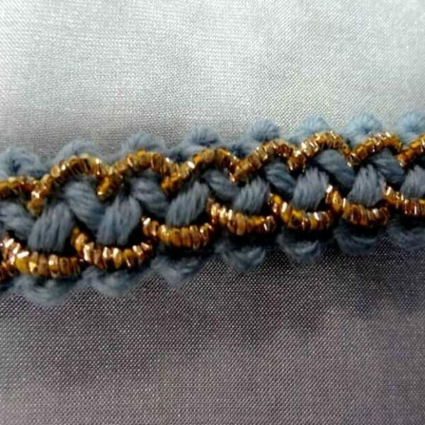 galon de laine bleu avec fil lurex doré