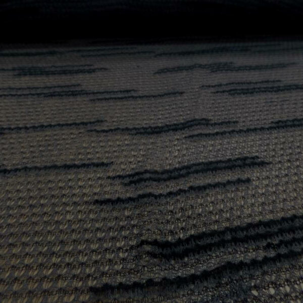 Maille façonnée laine grise et noire