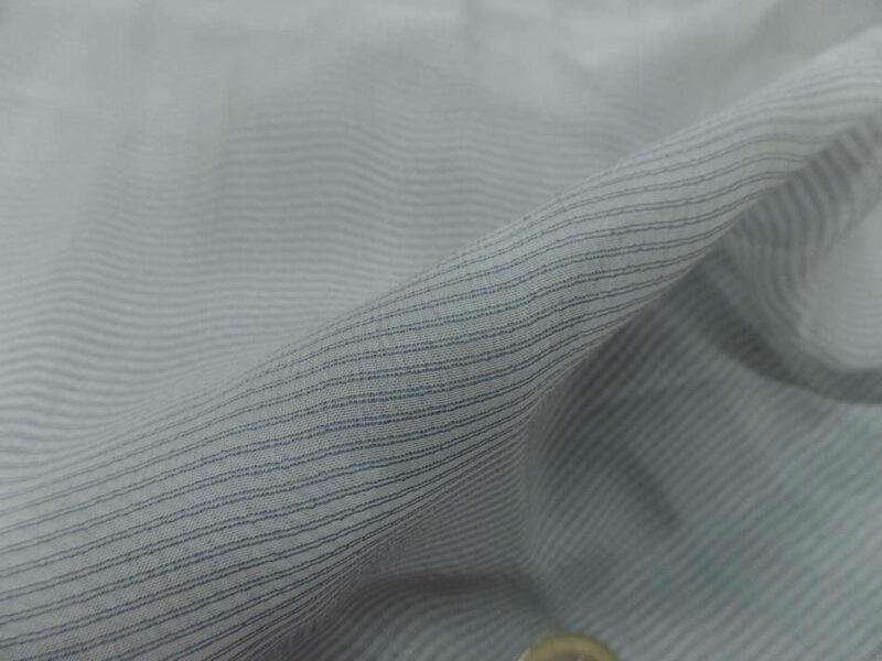 mousseline de soie blanche a fine rayure bleu en 1.60m de l7 mousseline de soie blanche a fine rayures bleu