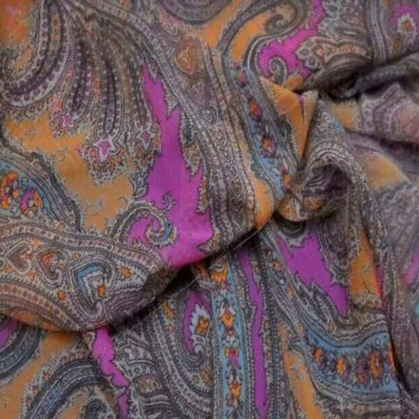 mousseline imprimée en polyester motifs cachemire