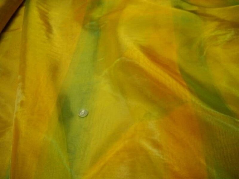 organza jaune vert en 2.90m de large.MM organza jaune vert plombé