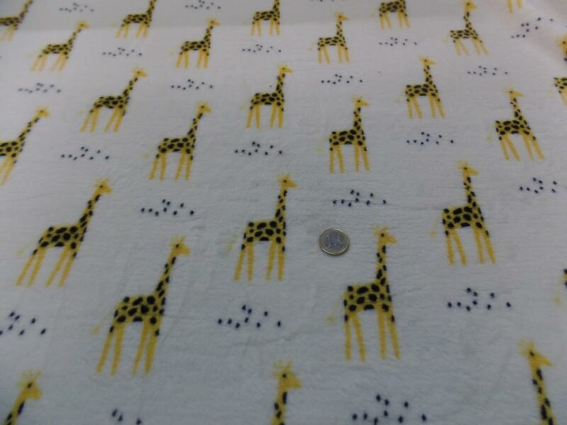 polaire doudou blanc casse imprime enfant motifs girafe04 polaire doudou blanc cassé imprimé enfant motifs girafe