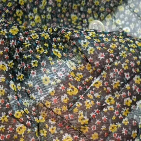 résille noire imprimé petite fleurs jaune