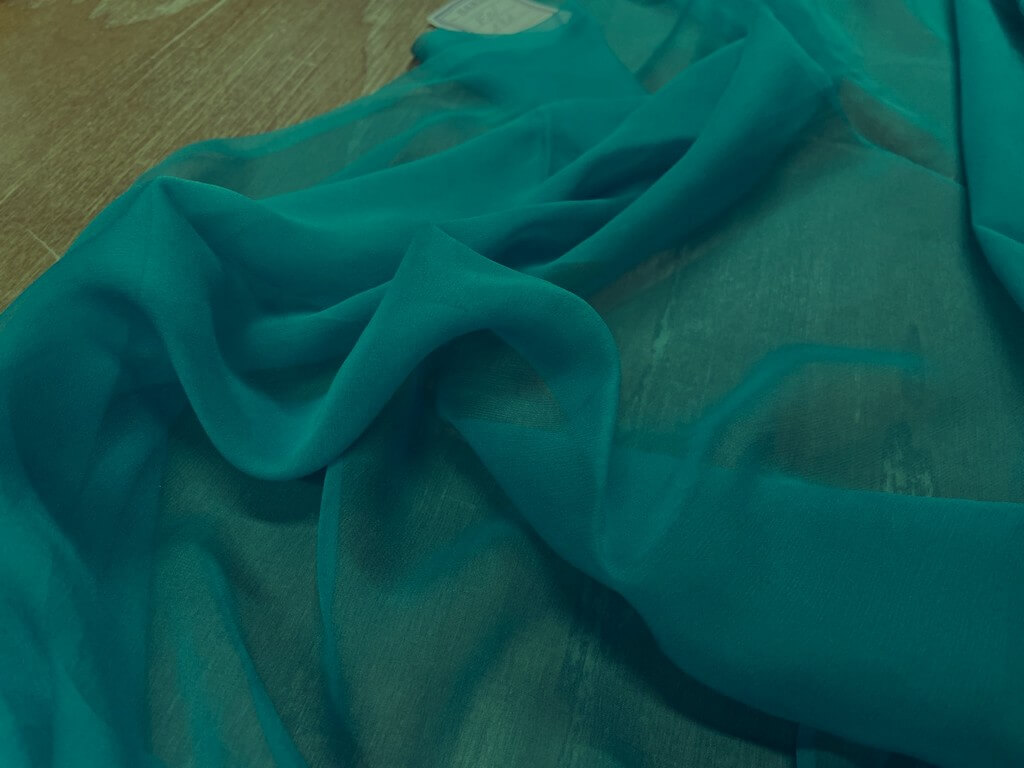2.90m de mousseline de soie bleu turquoise