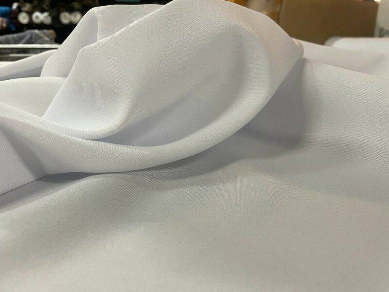 Tissu polyester infroissable blanc