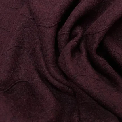 Belle laine bouillie façonnée prune