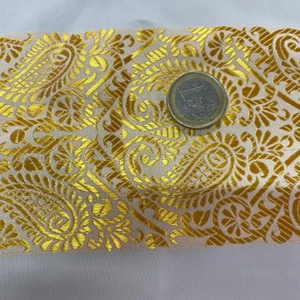 Microfibre blanche fine brodé doré