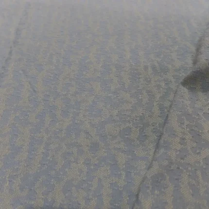 Coupon de coton damassé bleu et écru 1 m sur 1.45 m de large