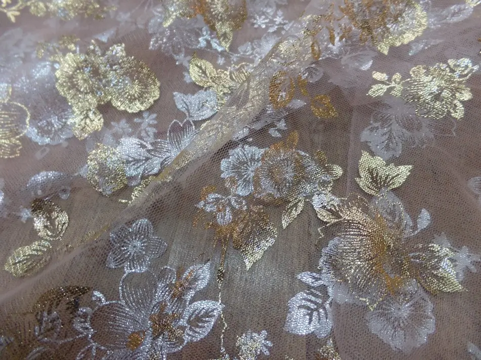 Résille beige clair double face fleurs doré et métal : sur-jupe chic
