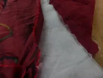 Doublure matelassée taffetas bordeaux façonné doublée polaire