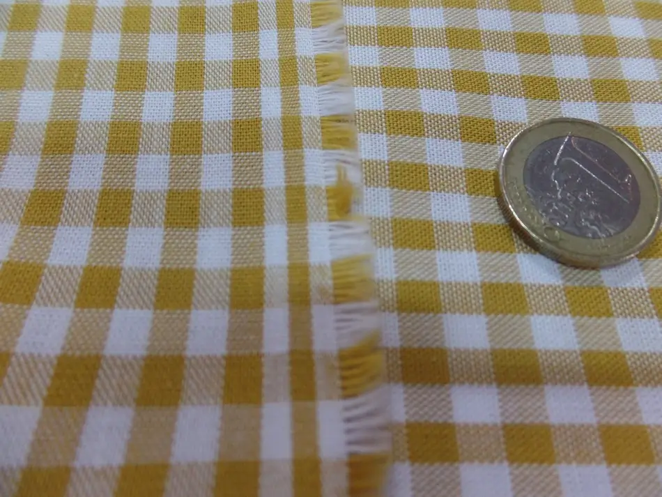 Vichy coton jaune safran et blanc